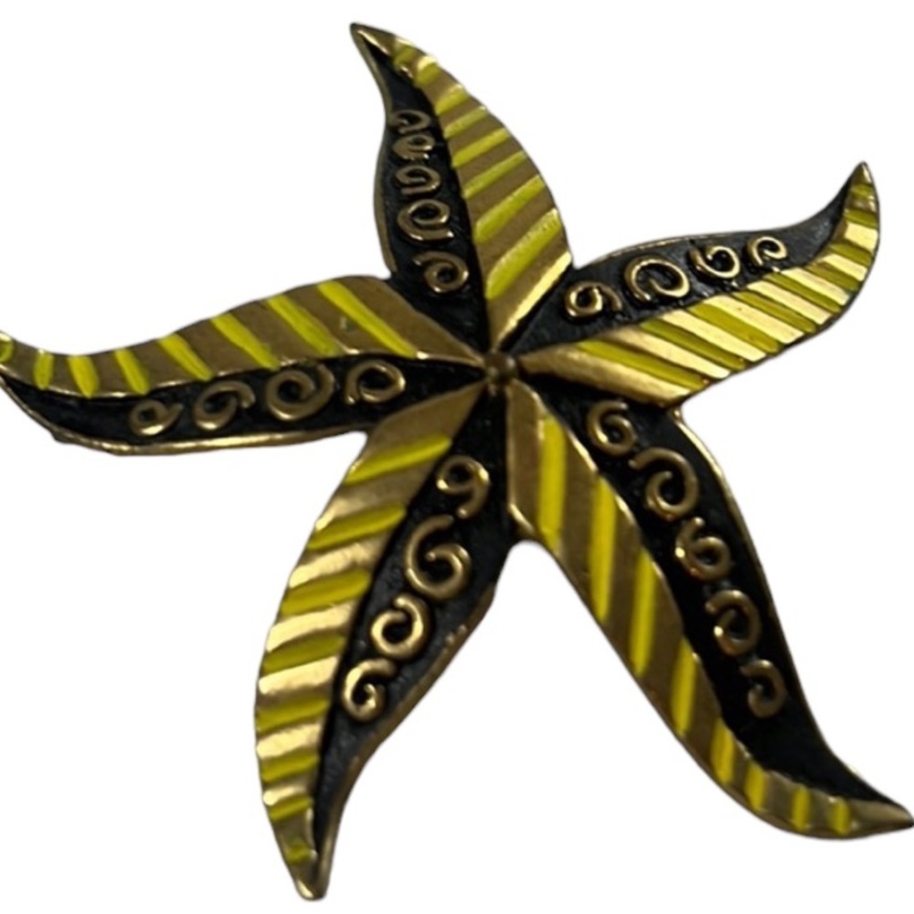Vintage - Gold Starfish Pin Brooch German / Coastal Grandma